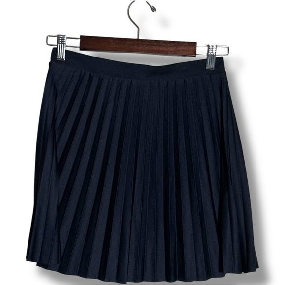 H&M Dark Navy Blue Pleated Fit and Flare High Waist Preppy Mini Skater Skirt - Picture 11 of 15